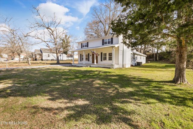 119 Baumgartner Rd, Harriman, TN 37748