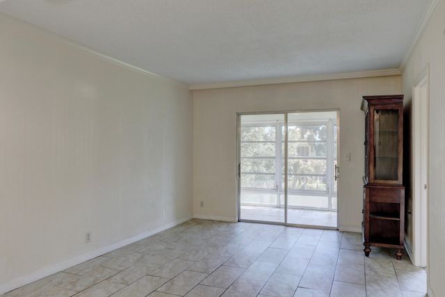 1100 Ponce De Leon Circle 305, Vero Beach, FL 32960