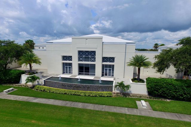 1100 Ponce De Leon Circle 305, Vero Beach, FL 32960