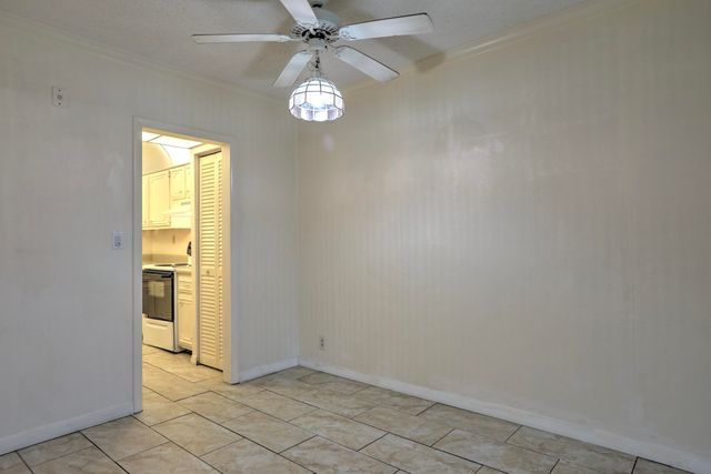 1100 Ponce De Leon Circle 305, Vero Beach, FL 32960