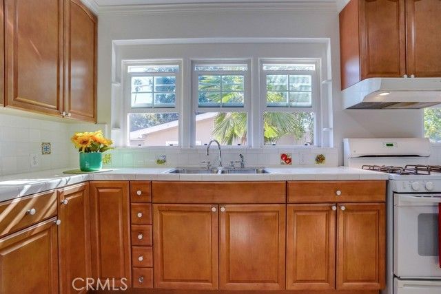 2504 Piedmont Avenue, Montrose, CA 91020