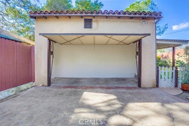 2504 Piedmont Avenue, Montrose, CA 91020