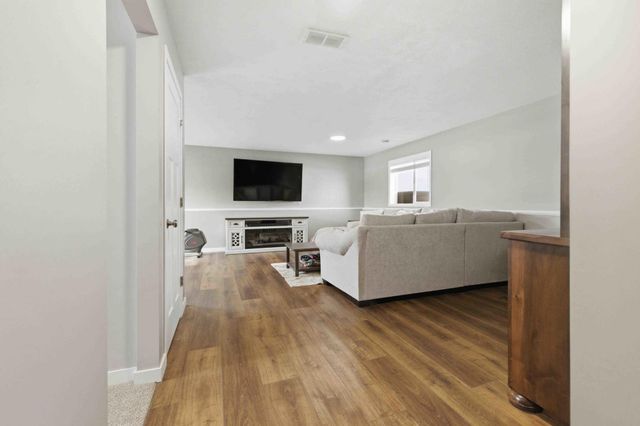 9082 Viking Street, Brainerd, MN 56401