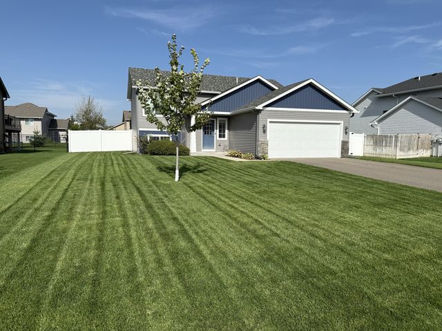 9082 Viking Street, Brainerd, MN 56401