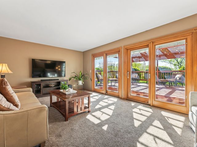 1432 Brahms Court, Bartlett, IL 60103