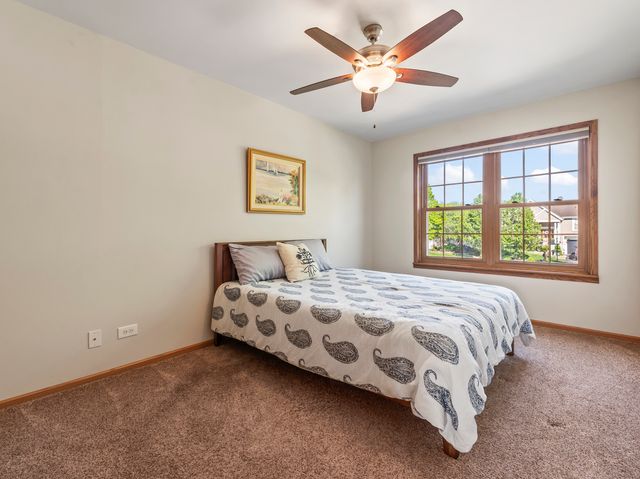1432 Brahms Court, Bartlett, IL 60103