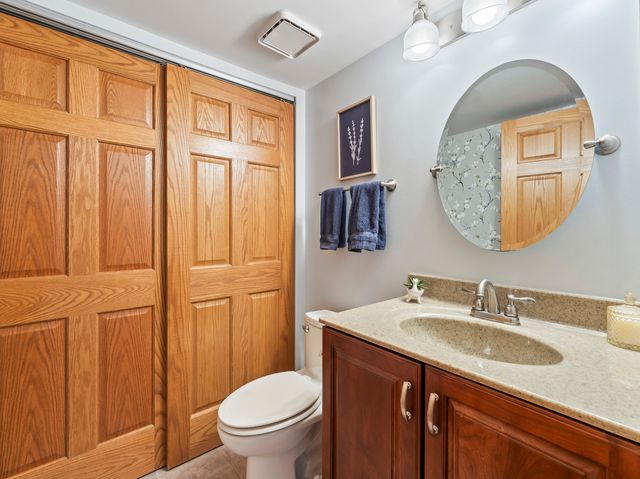 1432 Brahms Court, Bartlett, IL 60103