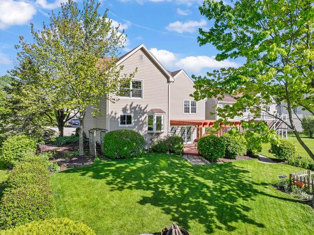 1432 Brahms Court, Bartlett, IL 60103