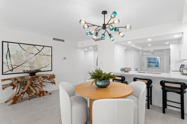 888 BLVD OF THE ARTS 1402, Sarasota, FL 34236