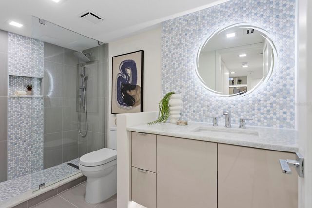 888 BLVD OF THE ARTS 1402, Sarasota, FL 34236