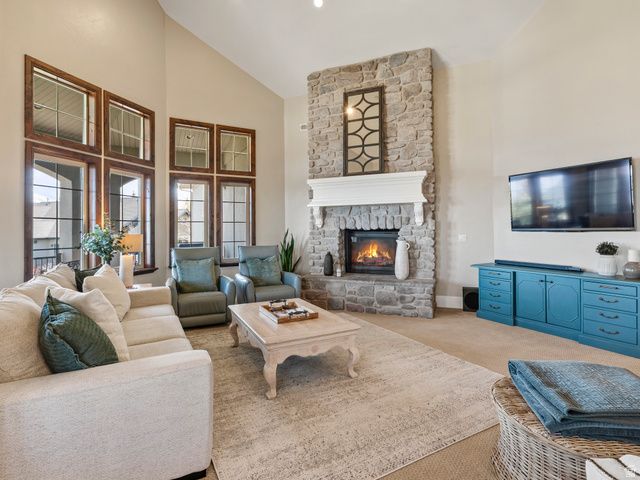 1503 E MEADOW BLUFF LN, Draper, UT 84020
