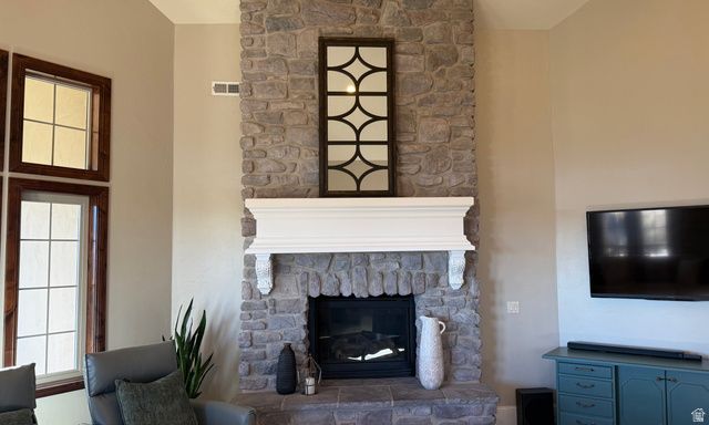 1503 E MEADOW BLUFF LN, Draper, UT 84020