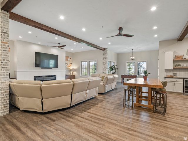 1503 E MEADOW BLUFF LN, Draper, UT 84020