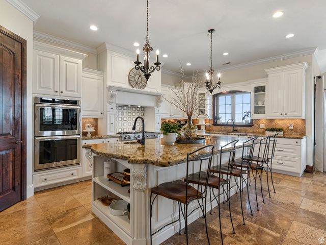 1503 E MEADOW BLUFF LN, Draper, UT 84020