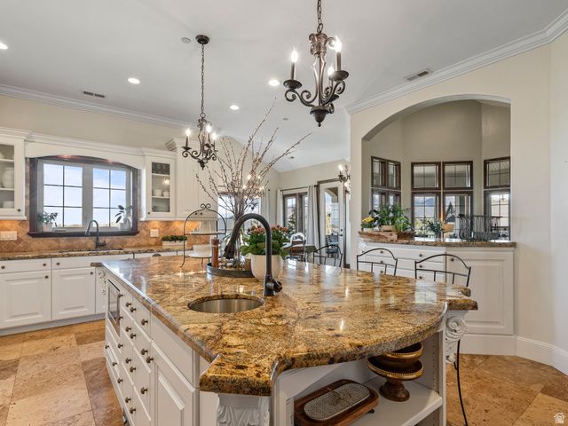 1503 E MEADOW BLUFF LN, Draper, UT 84020