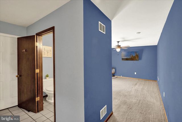 28 GINNA B DR, Robesonia, PA 19551