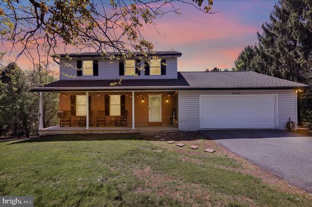 28 GINNA B DR, Robesonia, PA 19551