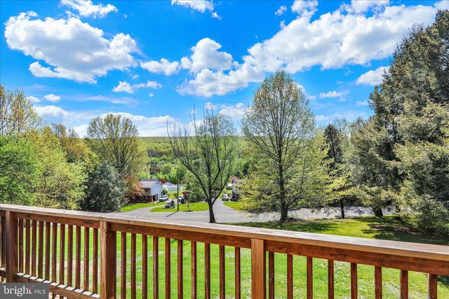 28 GINNA B DR, Robesonia, PA 19551