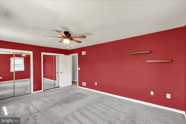28 GINNA B DR, Robesonia, PA 19551