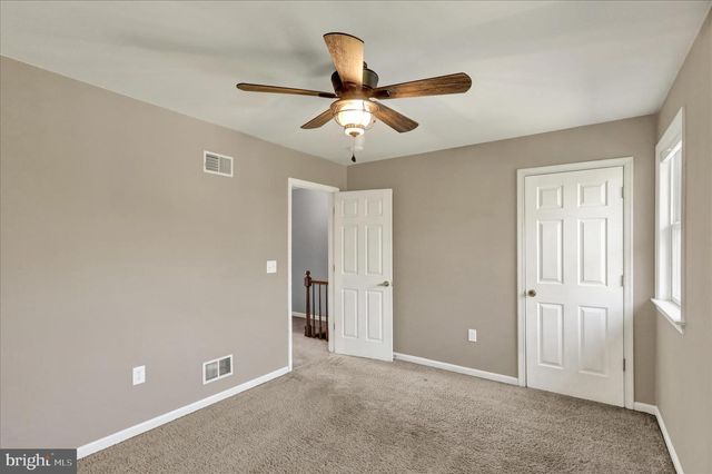 28 GINNA B DR, Robesonia, PA 19551