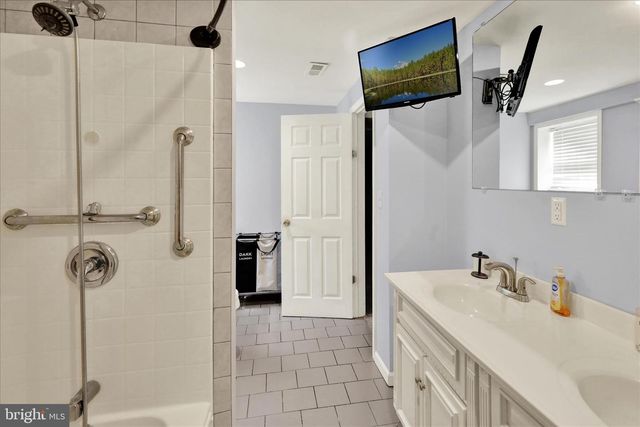 28 GINNA B DR, Robesonia, PA 19551