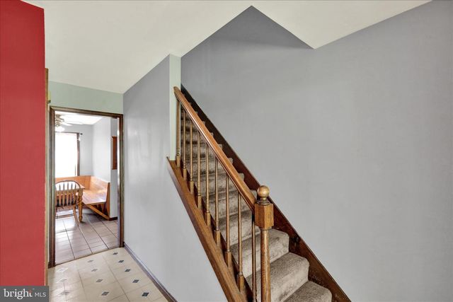 28 GINNA B DR, Robesonia, PA 19551