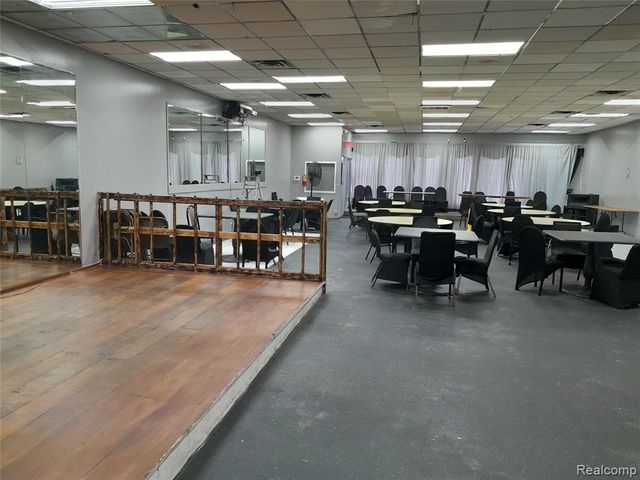12121 Gratiot Avenue, Detroit, MI 48205