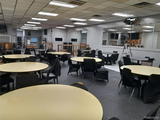12121 Gratiot Avenue, Detroit, MI 48205