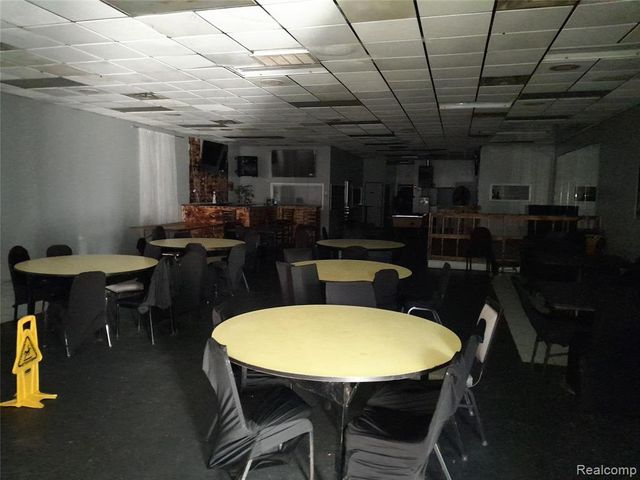 12121 Gratiot Avenue, Detroit, MI 48205