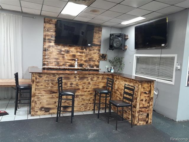 12121 Gratiot Avenue, Detroit, MI 48205