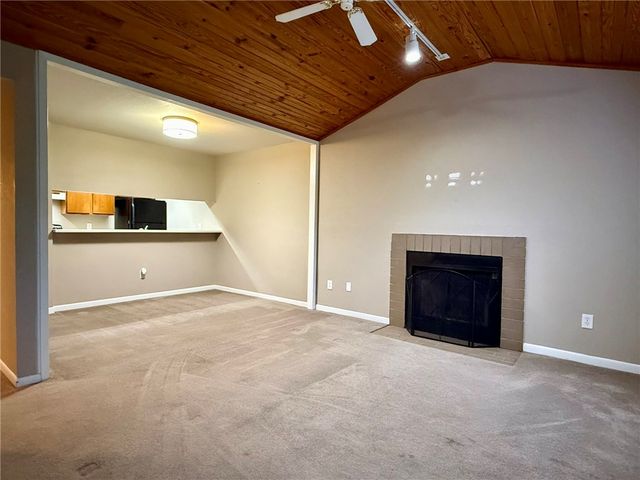 1500 Olympia WY 32, College Station, TX 77840
