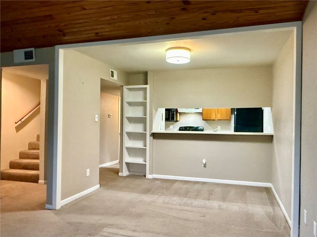 1500 Olympia WY 32, College Station, TX 77840