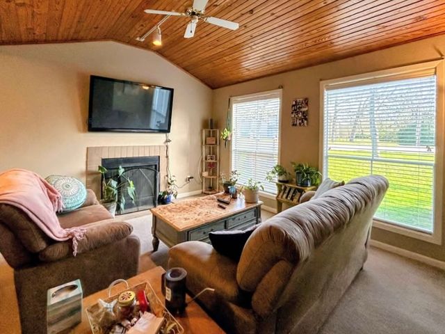 1500 Olympia WY 32, College Station, TX 77840