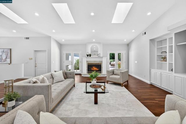 1283 Rudgear Rd, Walnut Creek, CA 94596