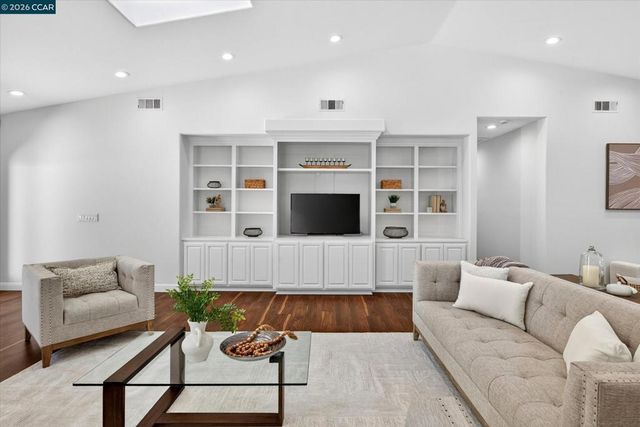 1283 Rudgear Rd, Walnut Creek, CA 94596