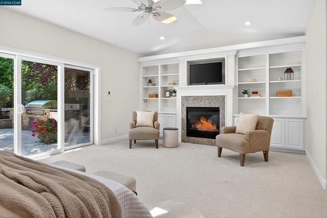 1283 Rudgear Rd, Walnut Creek, CA 94596