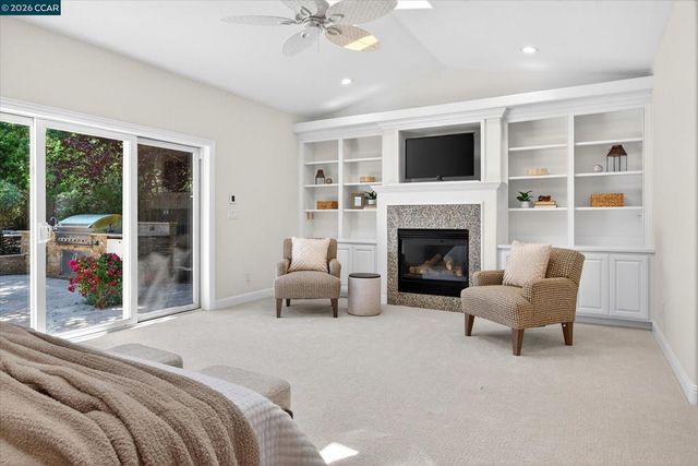 1283 Rudgear Rd, Walnut Creek, CA 94596