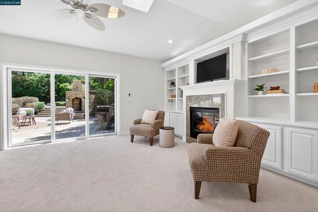 1283 Rudgear Rd, Walnut Creek, CA 94596