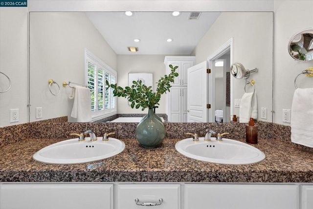 1283 Rudgear Rd, Walnut Creek, CA 94596