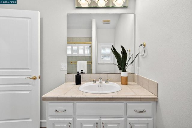 1283 Rudgear Rd, Walnut Creek, CA 94596