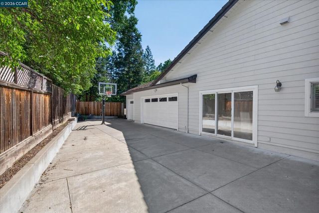1283 Rudgear Rd, Walnut Creek, CA 94596