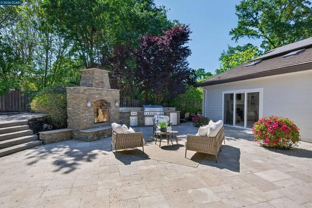 1283 Rudgear Rd, Walnut Creek, CA 94596