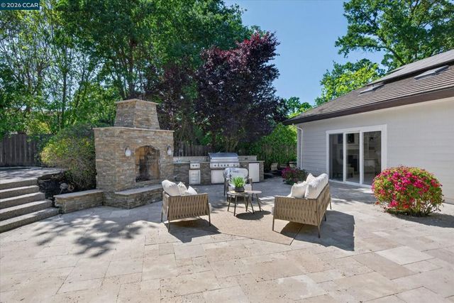 1283 Rudgear Rd, Walnut Creek, CA 94596