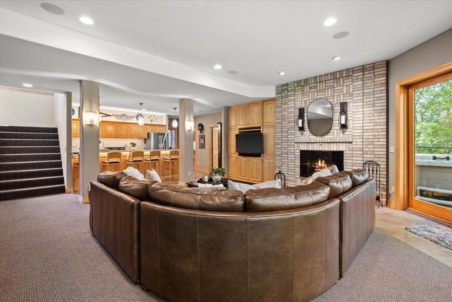 N29W30764 Foxwood DRIVE, Pewaukee, WI 53072