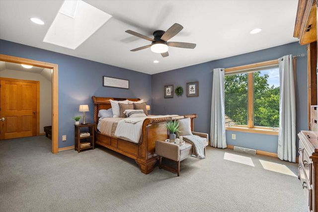 N29W30764 Foxwood DRIVE, Pewaukee, WI 53072