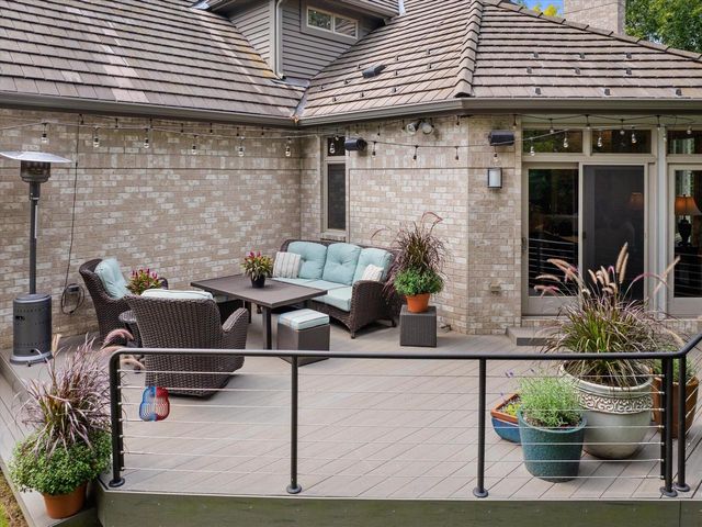 N29W30764 Foxwood DRIVE, Pewaukee, WI 53072
