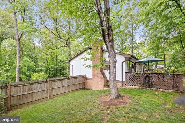 302 ALTOONA DR, Fredericksburg, VA 22401