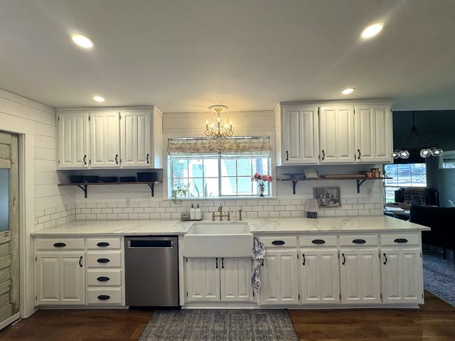 105 Mariah Drive, Weatherford, TX 76087