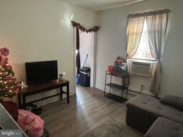 4147 PAUL ST, Philadelphia, PA 19124