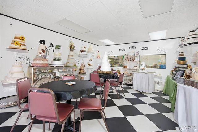 1018 Laurel Street, Highland, IL 62249